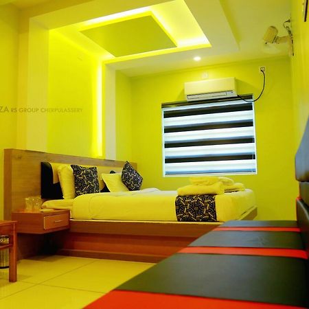Royal Plaza Residency Hotel Cheruppulasseri ภายนอก รูปภาพ