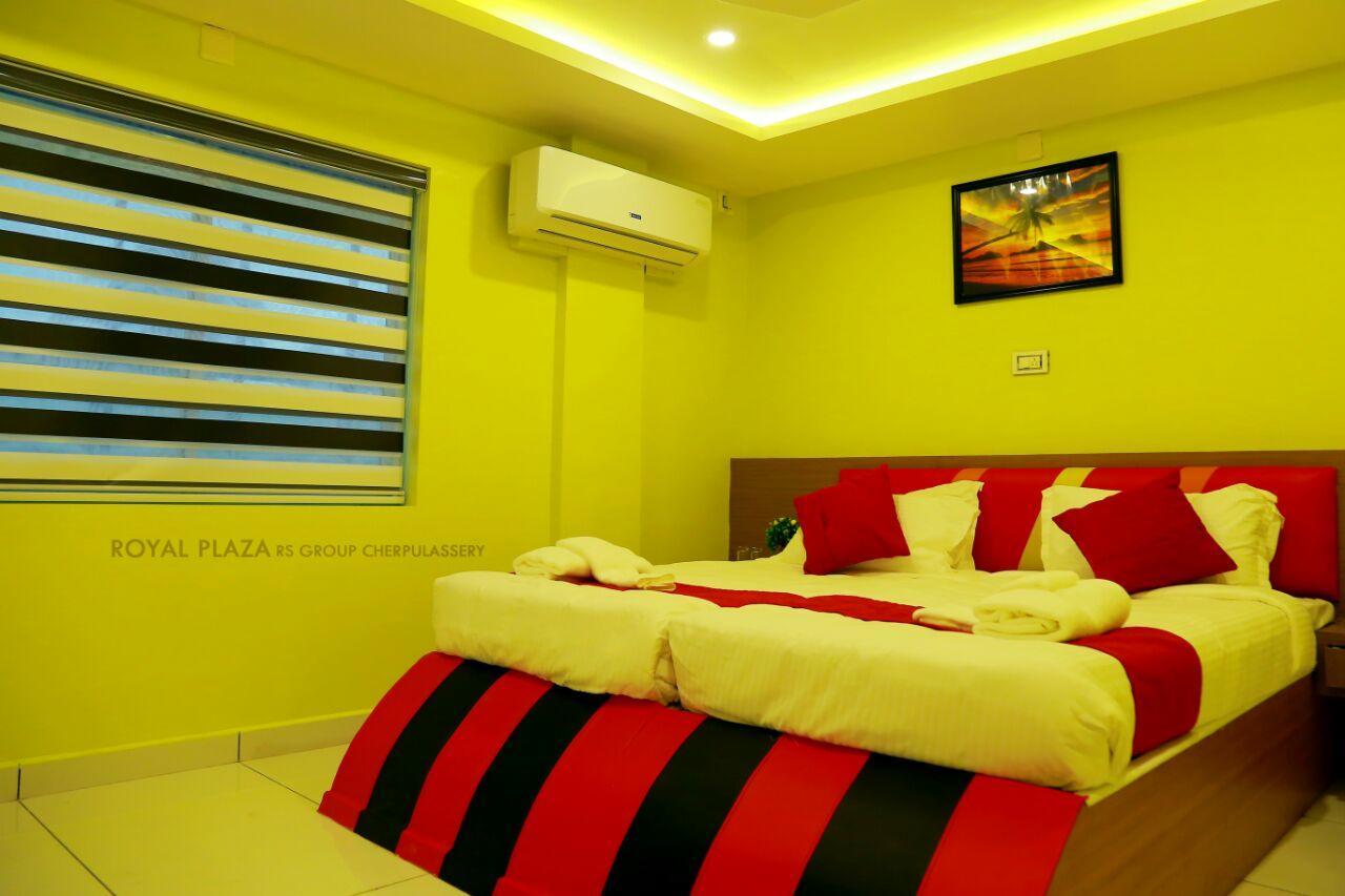 Royal Plaza Residency Hotel Cheruppulasseri ภายนอก รูปภาพ